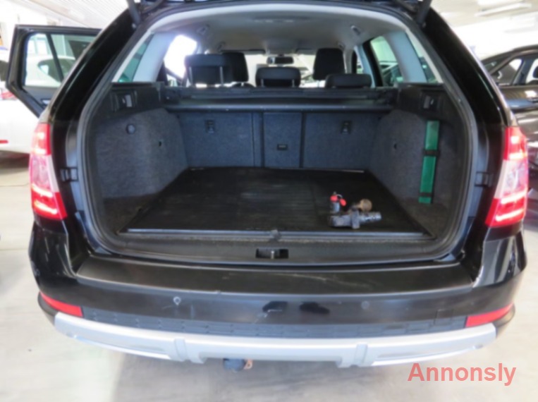 Skoda Octavia Scout 2.0 TDI 4x4 Euro 6 Dragkrok Ny Service – bild 10