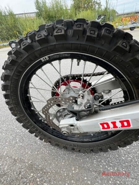 Honda CRF 450 R (2023) – bild 11
