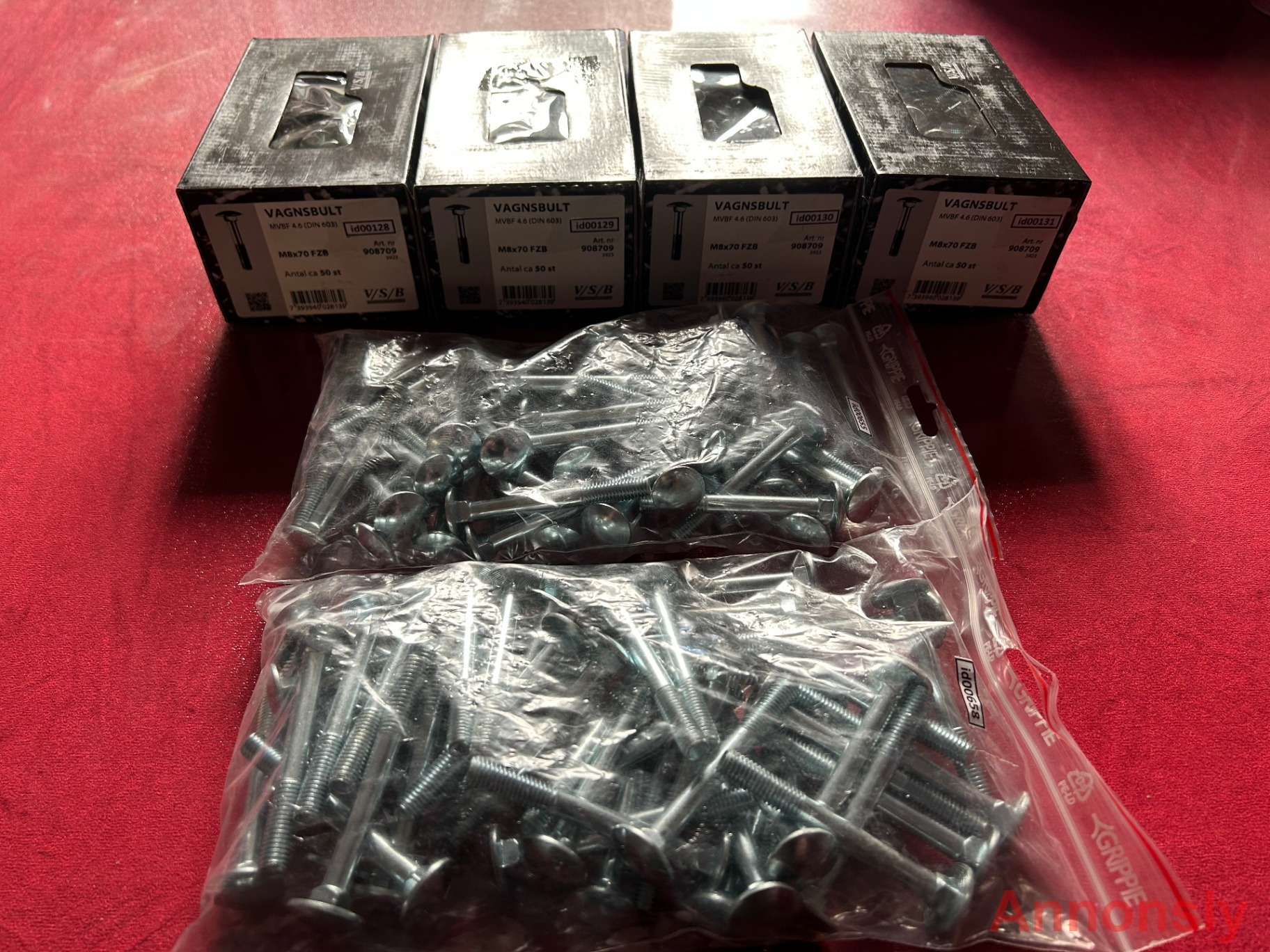 Vagnsbult (id00128) VSB M8x70 mm 6x50 skruv EAN 7393940028139 Totalt 9,6 kg