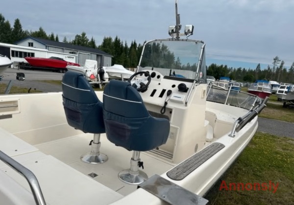 Arkipelag 20, Stor styrpulpet – bild 3