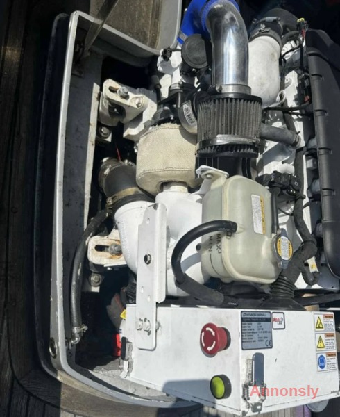 Ribtec Ltd – 2002 – NY Hyundai Seasall 170 hk – bild 10