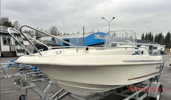 Crescent Stingray endast skrov -2002 – bild 2
