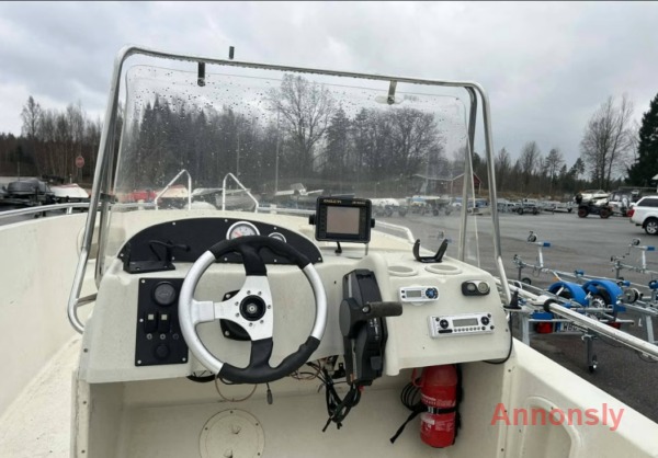Crescent Stingray endast skrov -2002 – bild 5