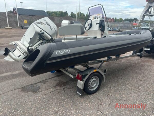 Grand S520 Ribb + Honda 60 hk