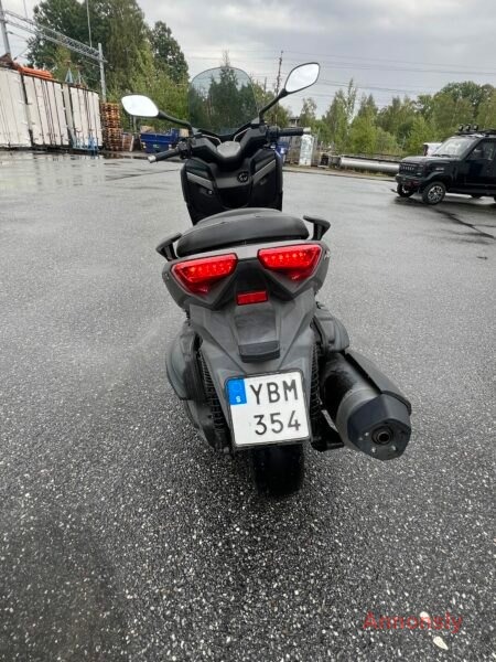 YAMAHA XMAX 400 -16 – bild 5