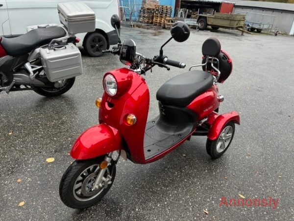 Veleco ZT63 – Tvåsitsig Promenadscooter