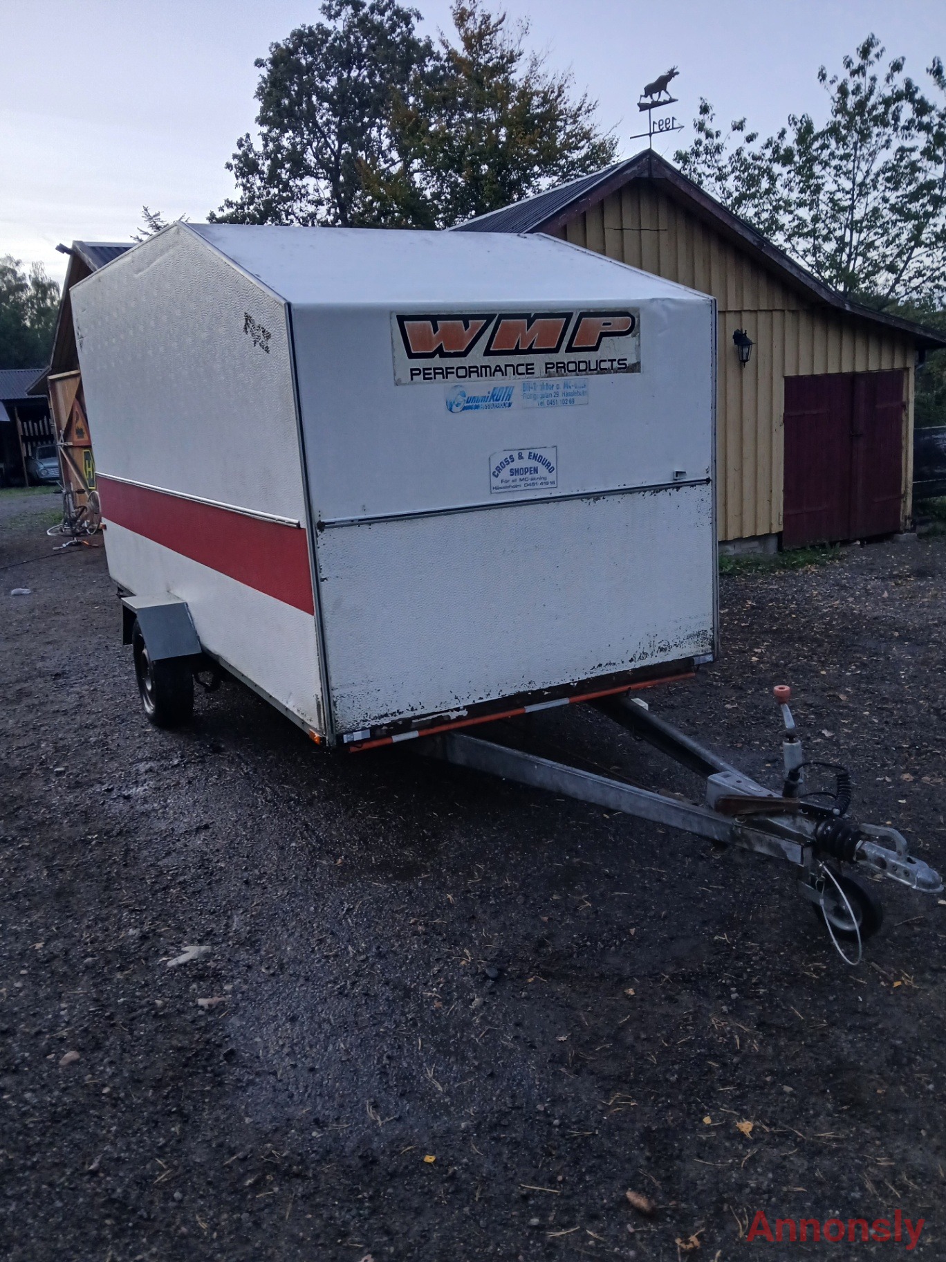 Stor 1100 kg skåpsläp – bild 2