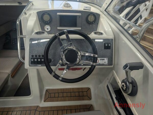 HR 630 WA & Evinrude E-tec 150 HK -2012 – bild 8