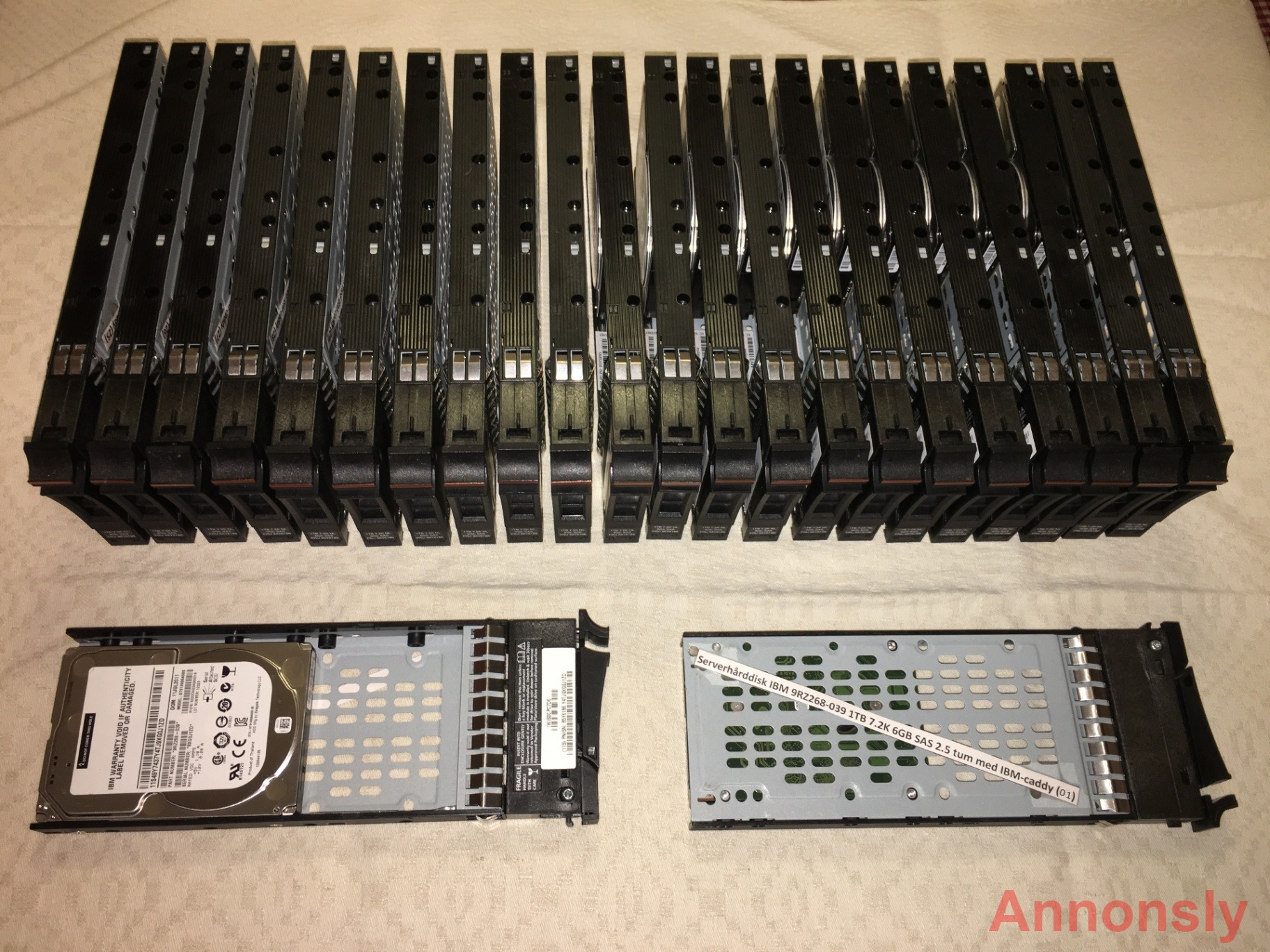Serverhårddisk (id1) 24st IBM 9RZ268-039 1TB f. Storwize V7000 2076-124 2076-224