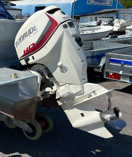 Evinrude E-tec 90hk HQ -2014