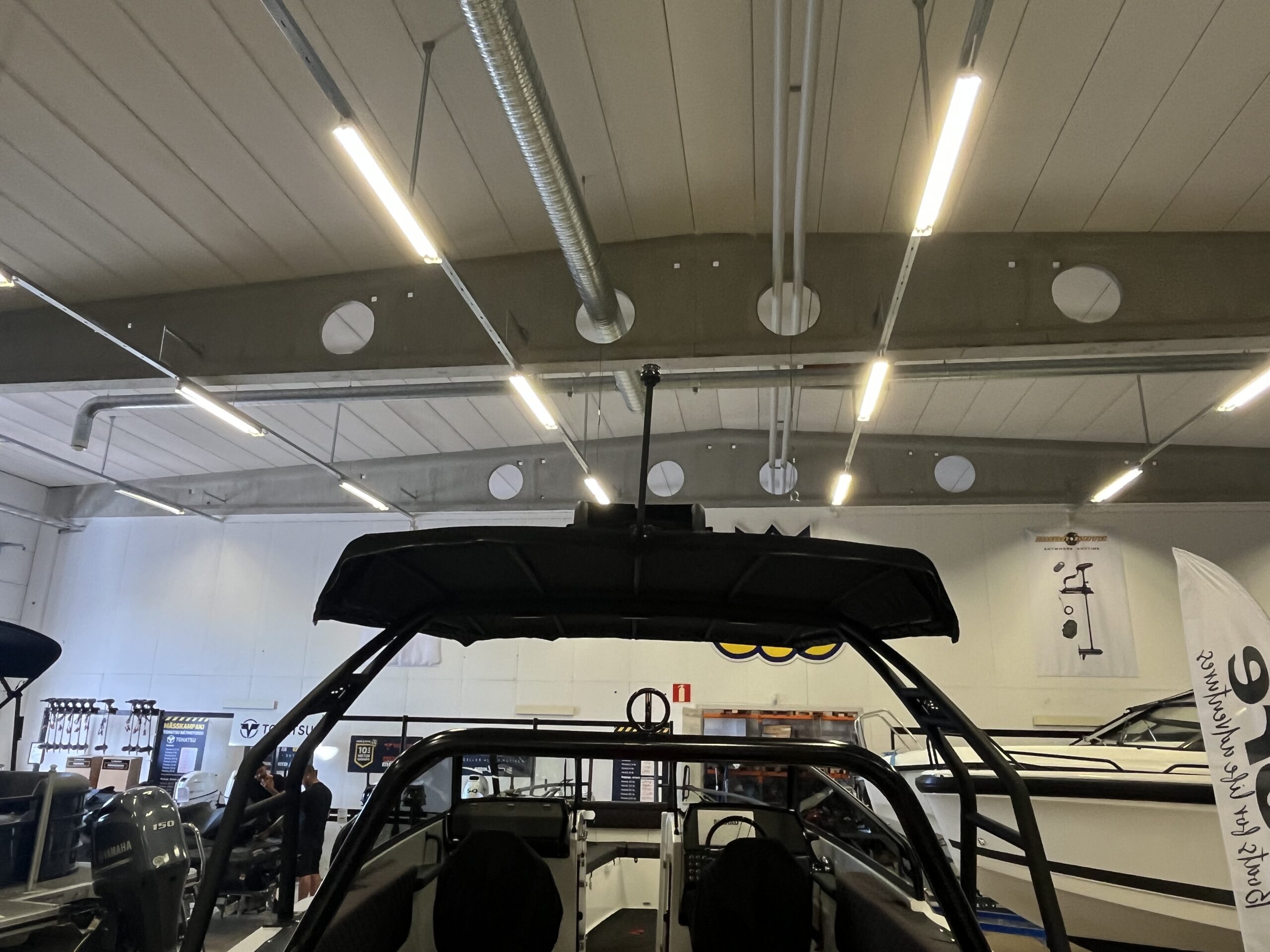 Husky R8 + Mercury 300 HK Racing V8 AMS elreglage – 2026 – bild 7