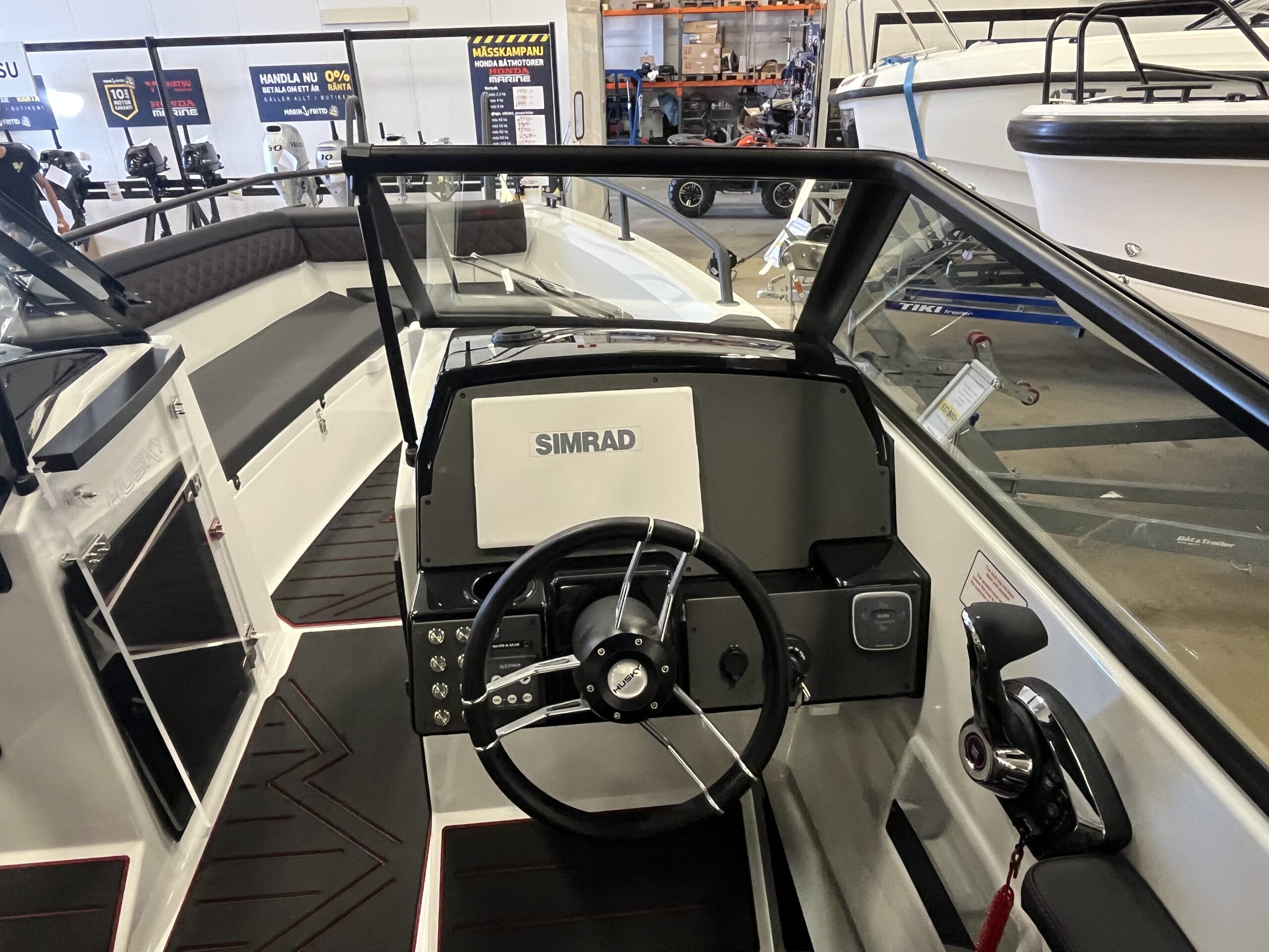 Husky R8 + Mercury 300 HK Racing V8 AMS elreglage – 2026 – bild 8