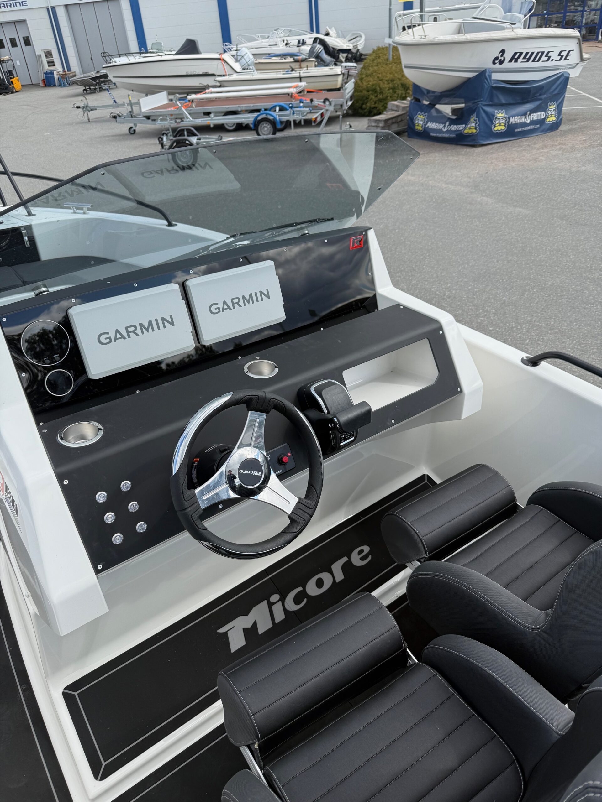 Micore 61 sc R-design + Honda 150 Sporty White – bild 7
