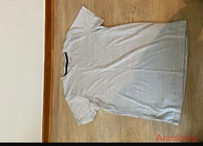 H&M LJUSGRÅ T-SHIRT – STORLEK 170 – 50 KR