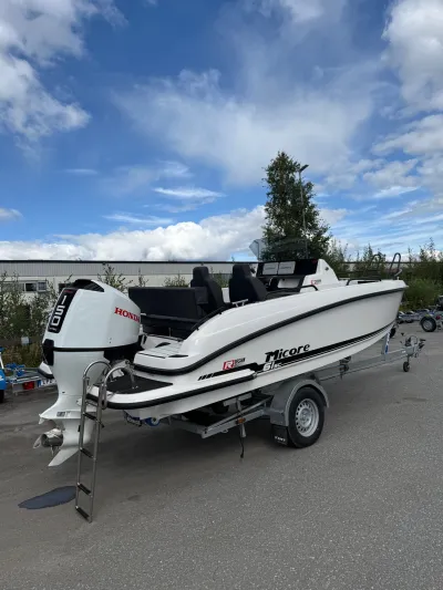 Micore 61 sc R-design + Honda 150 Sporty White